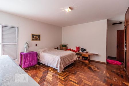 Suíte 1 de casa à venda com 5 quartos, 240m² em Alphaville, Santana de Parnaíba