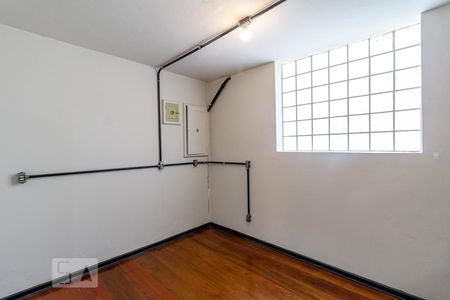 Sala de casa à venda com 6 quartos, 130m² em Bela Vista, São Paulo