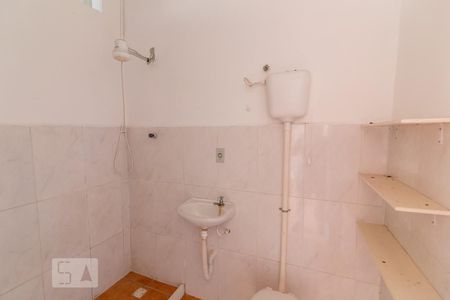 Banheiro de kitnet/studio para alugar com 1 quarto, 31m² em São Cristóvão, Rio de Janeiro