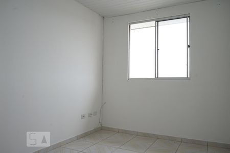 Quarto 1 de apartamento para alugar com 2 quartos, 47m² em Tatuquara, Curitiba