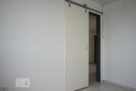 Quarto 2 de apartamento para alugar com 2 quartos, 47m² em Tatuquara, Curitiba