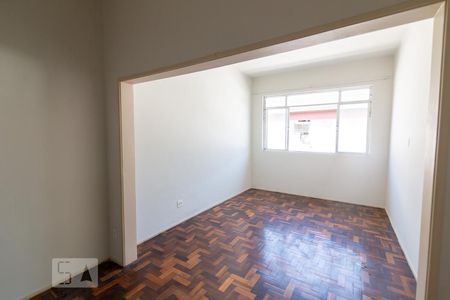 Sala/Quarto de kitnet/studio para alugar com 1 quarto, 32m² em São Cristóvão, Rio de Janeiro