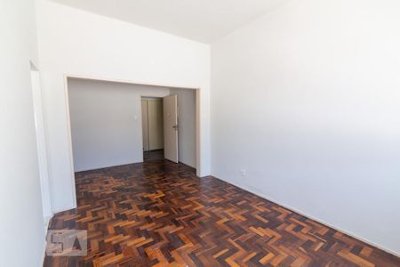 Sala/Quarto de kitnet/studio para alugar com 1 quarto, 32m² em São Cristóvão, Rio de Janeiro