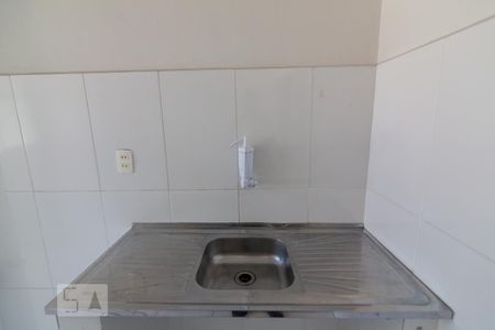 Cozinha de kitnet/studio para alugar com 1 quarto, 32m² em São Cristóvão, Rio de Janeiro