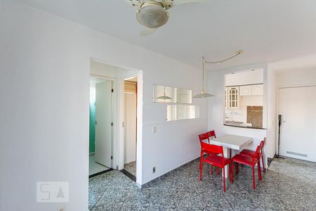 Sala de apartamento para alugar com 2 quartos, 56m² em Barreto, Niterói