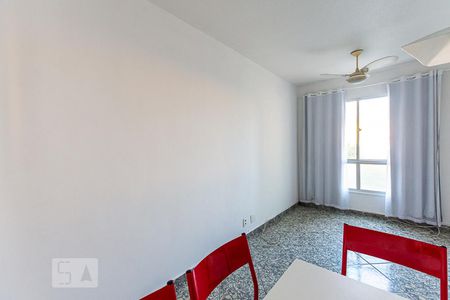 Sala de apartamento para alugar com 2 quartos, 56m² em Barreto, Niterói