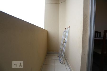 Sacada de apartamento para alugar com 2 quartos, 61m² em Jaguaribe, Osasco