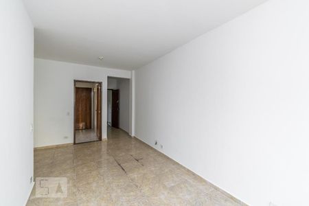 Sala de apartamento para alugar com 2 quartos, 65m² em Olaria, Rio de Janeiro