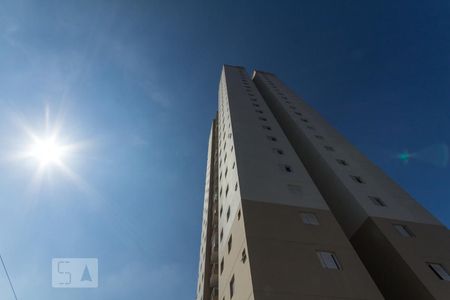 Apartamento para alugar com 76m², 3 quartos e 2 vagas Apartamento para alugar com 76m², 3 quartos e 2 vagasFachada