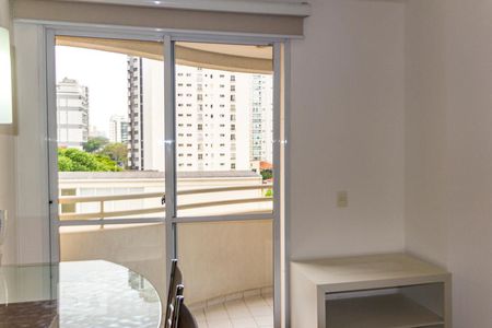 Varanda de apartamento para alugar com 1 quarto, 45m² em Indianópolis, São Paulo