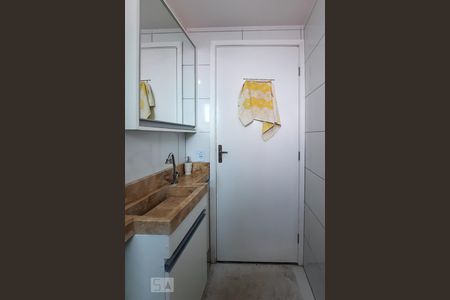 Apartamento à venda com 54m², 2 quartos e 1 vaga Apartamento à venda com 54m², 2 quartos e 1 vagaBanheiro