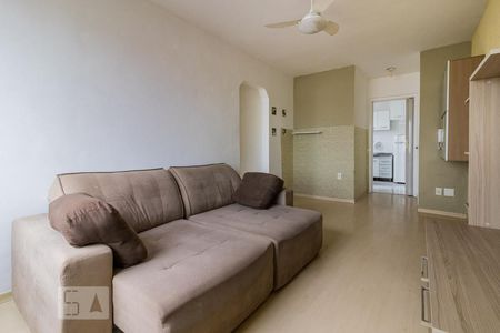 Sala de apartamento à venda com 1 quarto, 50m² em Medianeira, Porto Alegre