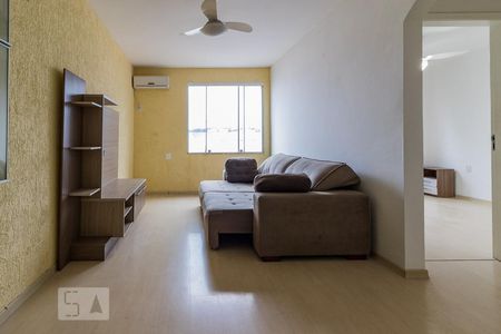 Sala de apartamento à venda com 1 quarto, 50m² em Medianeira, Porto Alegre