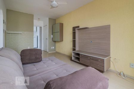 Sala de apartamento à venda com 1 quarto, 50m² em Medianeira, Porto Alegre