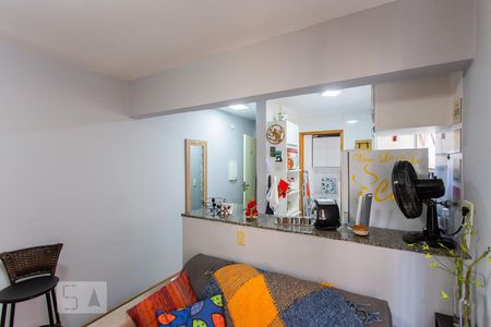 Sala/Cozinha de apartamento à venda com 1 quarto, 40m² em Liberdade, São Paulo