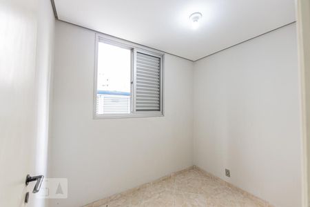 Quarto 1 de apartamento para alugar com 3 quartos, 60m² em Vila Esperança, São Paulo