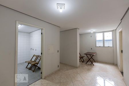 Sala de apartamento para alugar com 3 quartos, 60m² em Vila Esperança, São Paulo