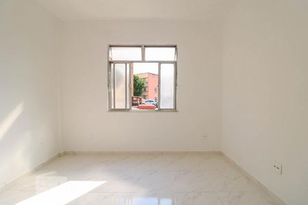 Sala de apartamento para alugar com 2 quartos, 50m² em Pilares, Rio de Janeiro