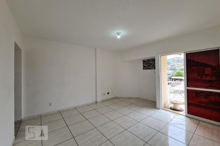 Sala de apartamento à venda com 3 quartos, 90m² em Encantado, Rio de Janeiro