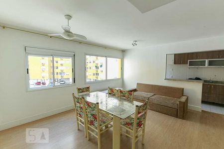 Sala de apartamento para alugar com 2 quartos, 66m² em Partenon, Porto Alegre