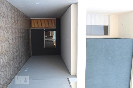 Garagem de casa à venda com 3 quartos, 140m² em Vila Jacuí, São Paulo