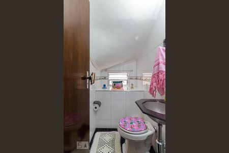 Lavabo de casa à venda com 3 quartos, 144m² em Jardim Cidália, São Paulo