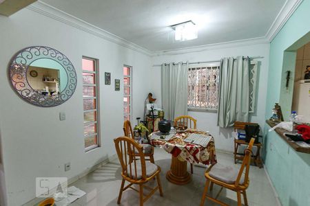 Sala de casa à venda com 2 quartos, 3302m² em Cavalhada, Porto Alegre