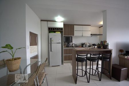 Cozinha de apartamento à venda com 2 quartos, 67m² em Rondônia, Novo Hamburgo