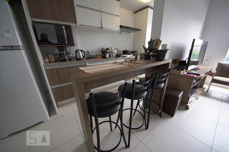 Cozinha de apartamento à venda com 2 quartos, 67m² em Rondônia, Novo Hamburgo