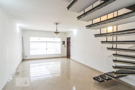 Sala de casa à venda com 3 quartos, 200m² em Chácara Santo Antônio (zona Leste), São Paulo