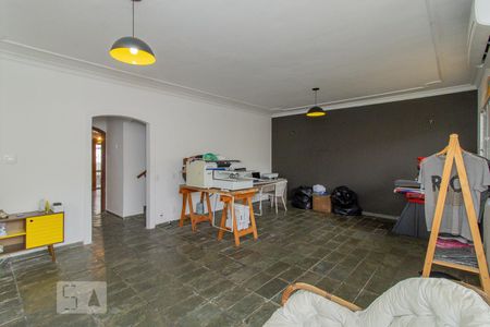 Sala de casa para alugar com 4 quartos, 489m² em Vila Valqueire, Rio de Janeiro