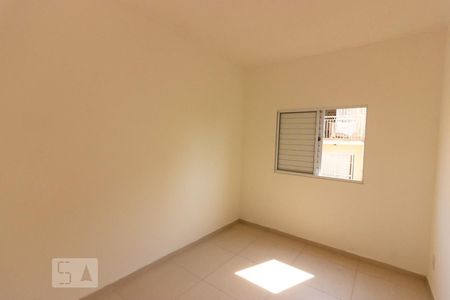 Quarto 1 de apartamento para alugar com 2 quartos, 50m² em Jardim Central, Cotia