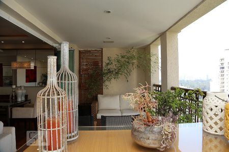 Varanda da Sala de apartamento à venda com 3 quartos, 130m² em Paraíso do Morumbi, São Paulo