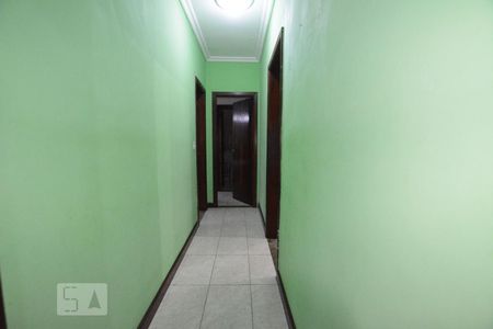Corredor de casa à venda com 3 quartos, 120m² em Cordovil, Rio de Janeiro