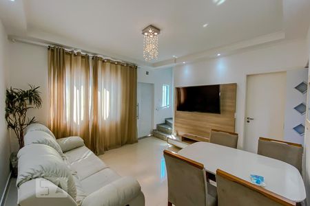 Sala de casa à venda com 3 quartos, 115m² em Vila Carrão, São Paulo