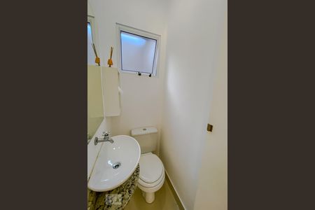 Lavabo de casa à venda com 3 quartos, 115m² em Vila Carrão, São Paulo