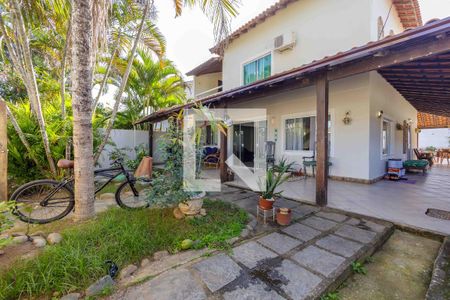 Jardim de casa de condomínio à venda com 4 quartos, 360m² em Vargem Pequena, Rio de Janeiro