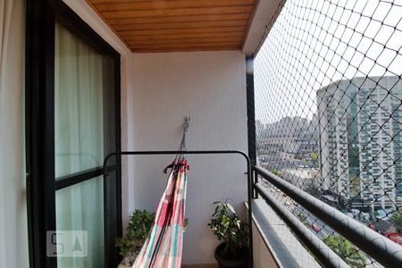 Varanda da Sala de apartamento à venda com 3 quartos, 74m² em Vila Andrade, São Paulo