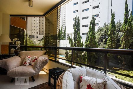Varanda de apartamento à venda com 4 quartos, 168m² em Vila Suzana, São Paulo