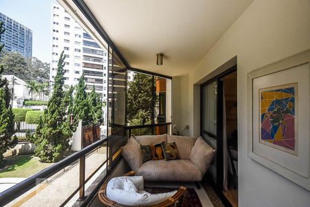 Varanda de apartamento à venda com 4 quartos, 168m² em Vila Suzana, São Paulo
