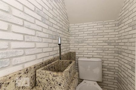 Lavabo  de casa de condomínio à venda com 3 quartos, 135m² em Vila Londrina, São Paulo