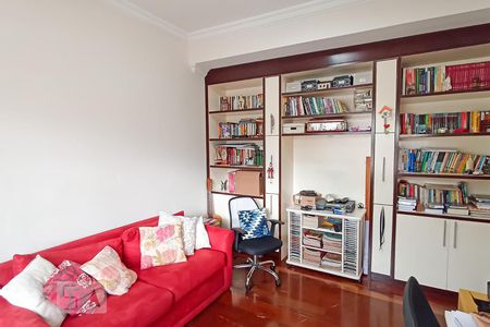 Casa de condomínio à venda com 322m², 4 quartos e 4 vagas Casa de condomínio à venda com 322m², 4 quartos e 4 vagasEscritório