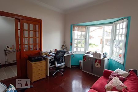 Casa de condomínio à venda com 322m², 4 quartos e 4 vagas Casa de condomínio à venda com 322m², 4 quartos e 4 vagasEscritório