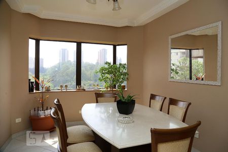 Sala de Jantar de apartamento para alugar com 3 quartos, 174m² em Jardim Ampliação, São Paulo