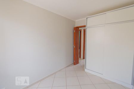 Quarto 2 de apartamento para alugar com 2 quartos, 45m² em Jardim Amazonas, Campinas