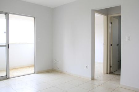 Sala de apartamento para alugar com 2 quartos, 58m² em Vila Rosa, Goiânia