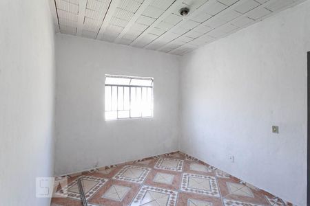 Quarto de casa para alugar com 1 quarto, 35m² em Cachoeirinha, Belo Horizonte