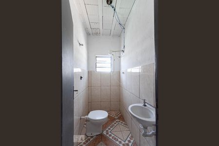 Banheiro social  de casa para alugar com 1 quarto, 35m² em Cachoeirinha, Belo Horizonte