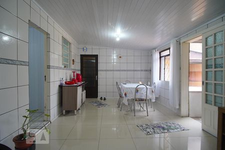 Sala de casa à venda com 4 quartos, 250m² em Marechal Rondon, Canoas