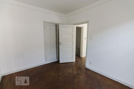 Casa para alugar com 168m², 4 quartos e 1 vaga Casa para alugar com 168m², 4 quartos e 1 vagaQuarto 2
